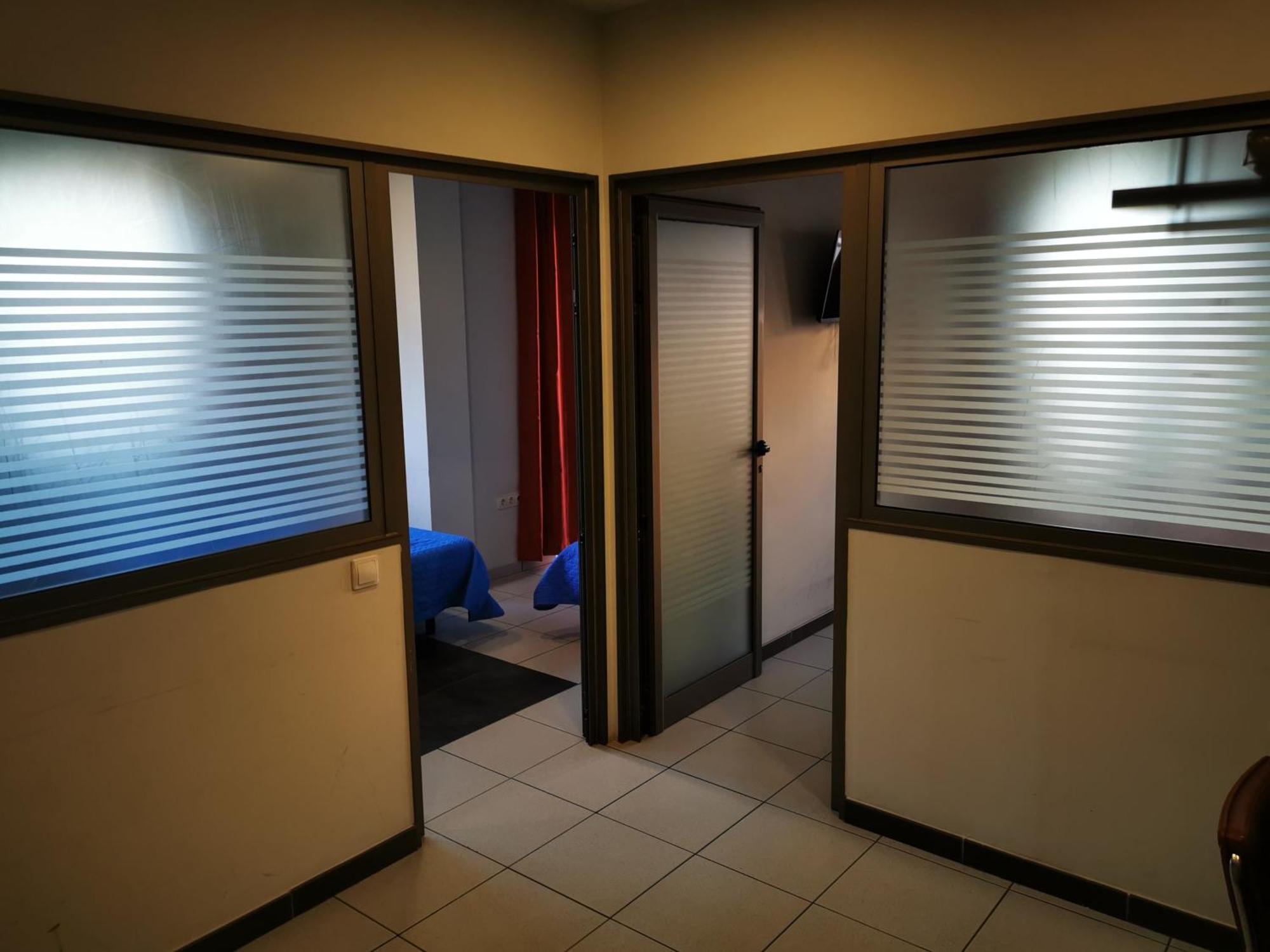 2v Luxury Near Apartment